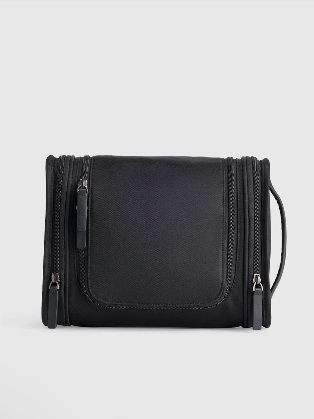 Quince NWOT Voyage Nylon Hanging Toiletry Case in Black 1279
